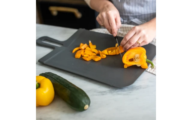 Koziol Schneidebrett Snap L Nature Leaf Green 1 Koziol Schneidebrett Snap L Nature Leaf Green