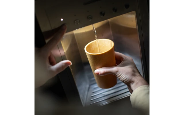 Koziol Connect Cup L Trinkbecher 350 Ml Nature Leaf Green 2 Koziol Connect Cup L Trinkbecher 350 Ml Nature Leaf Green – Bild 2